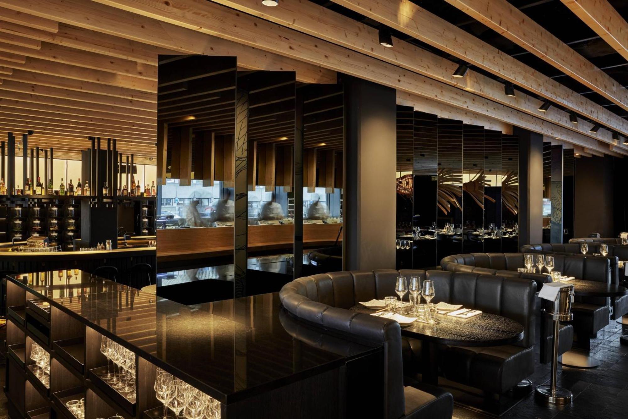 Roomers Munich, Autograph Collection Bagian luar foto Interior of the restaurant